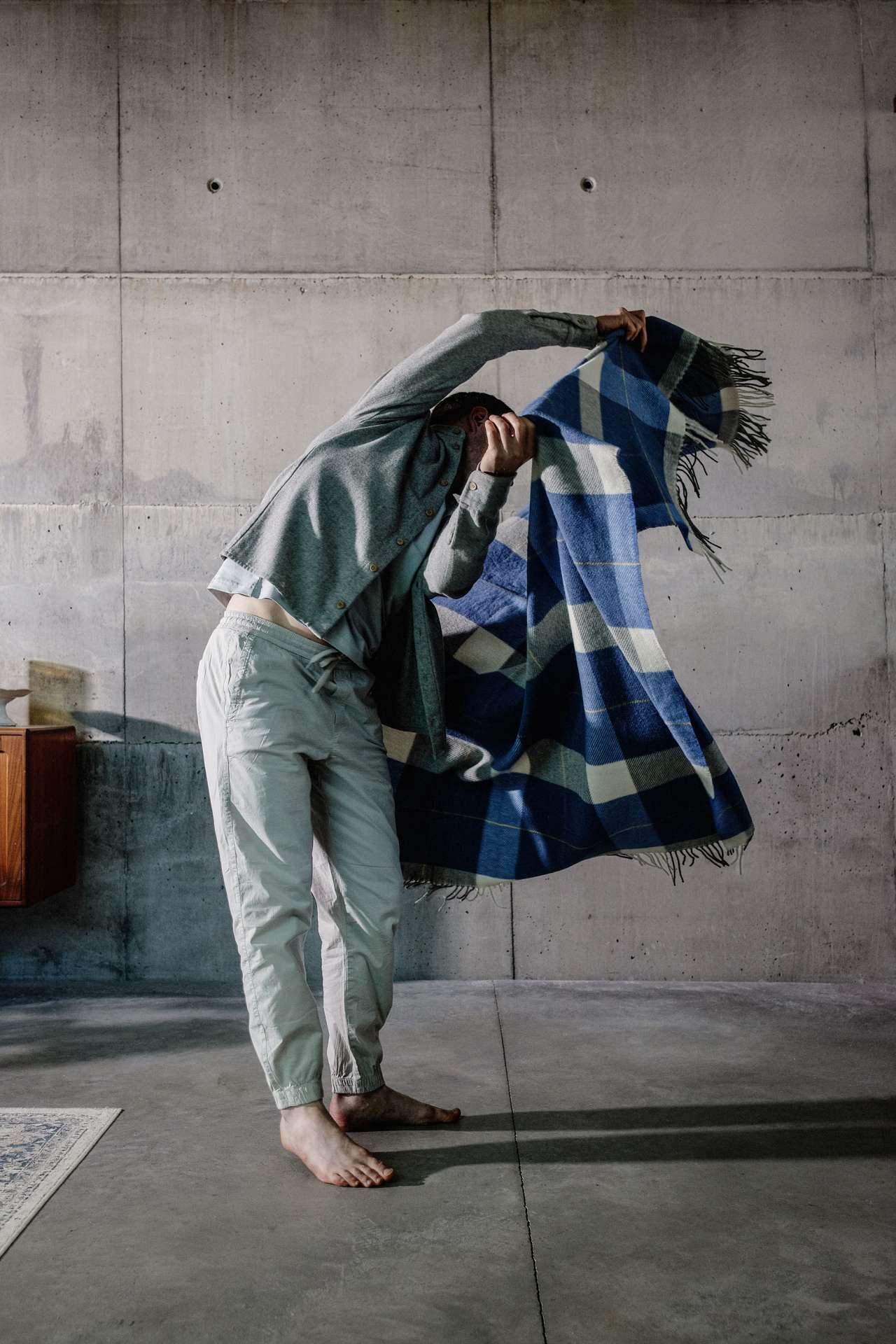 Azure Glynn Lambswool Throw Blanket - Cushendale Woollen Mills