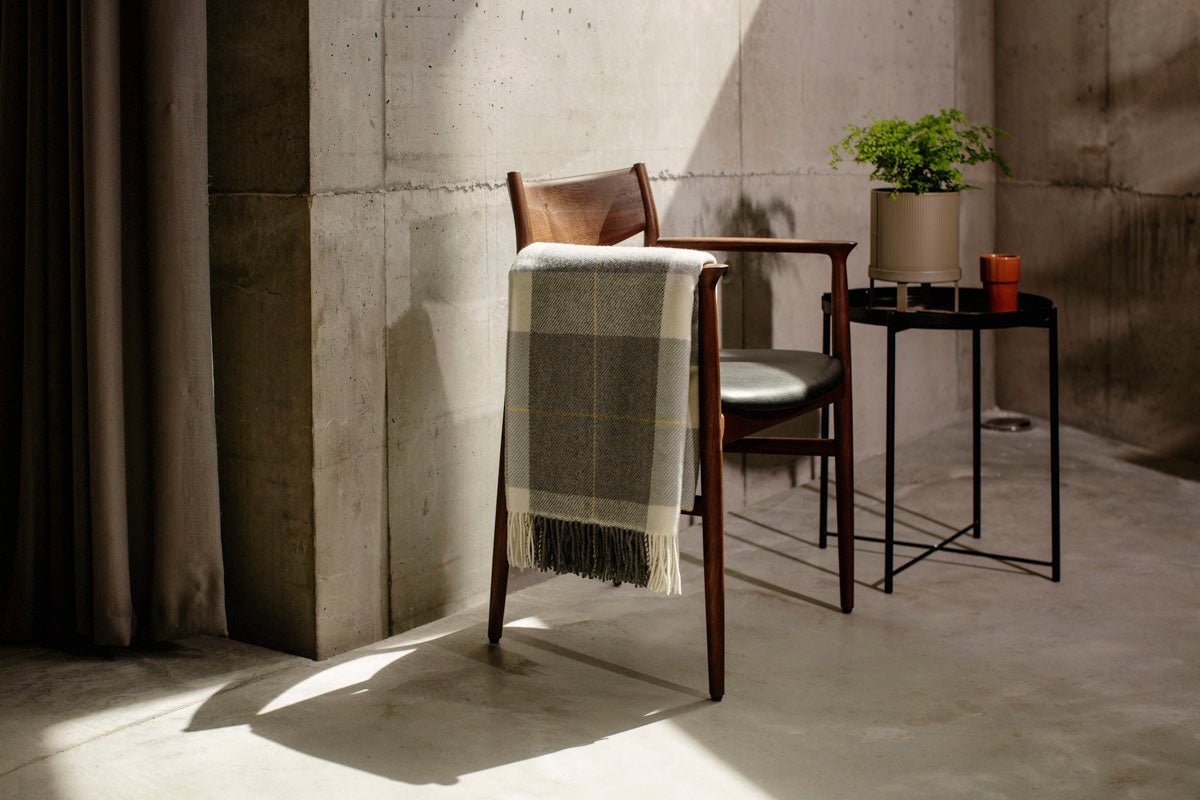 Loam Glynn Lambswool Throw Blanket - Cushendale Woollen Mills