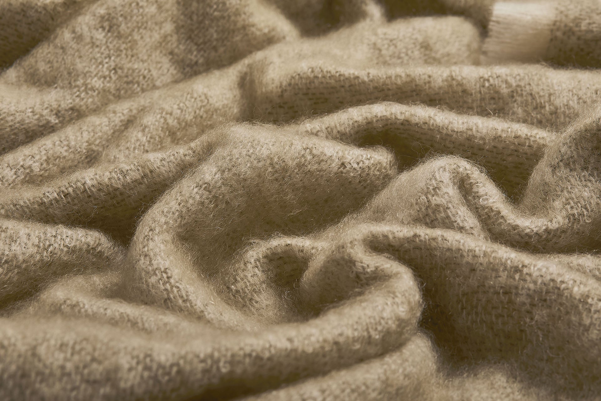 Olive Mooneen Mohair Throw Blanket - Cushendale Woollen Mills