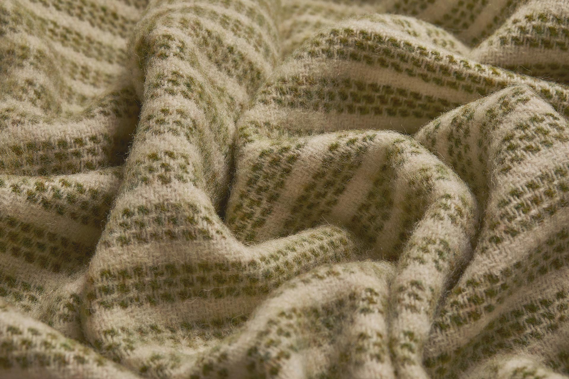Rowan Raheen Irish Wool Throw Blanket - Cushendale Woollen Mills