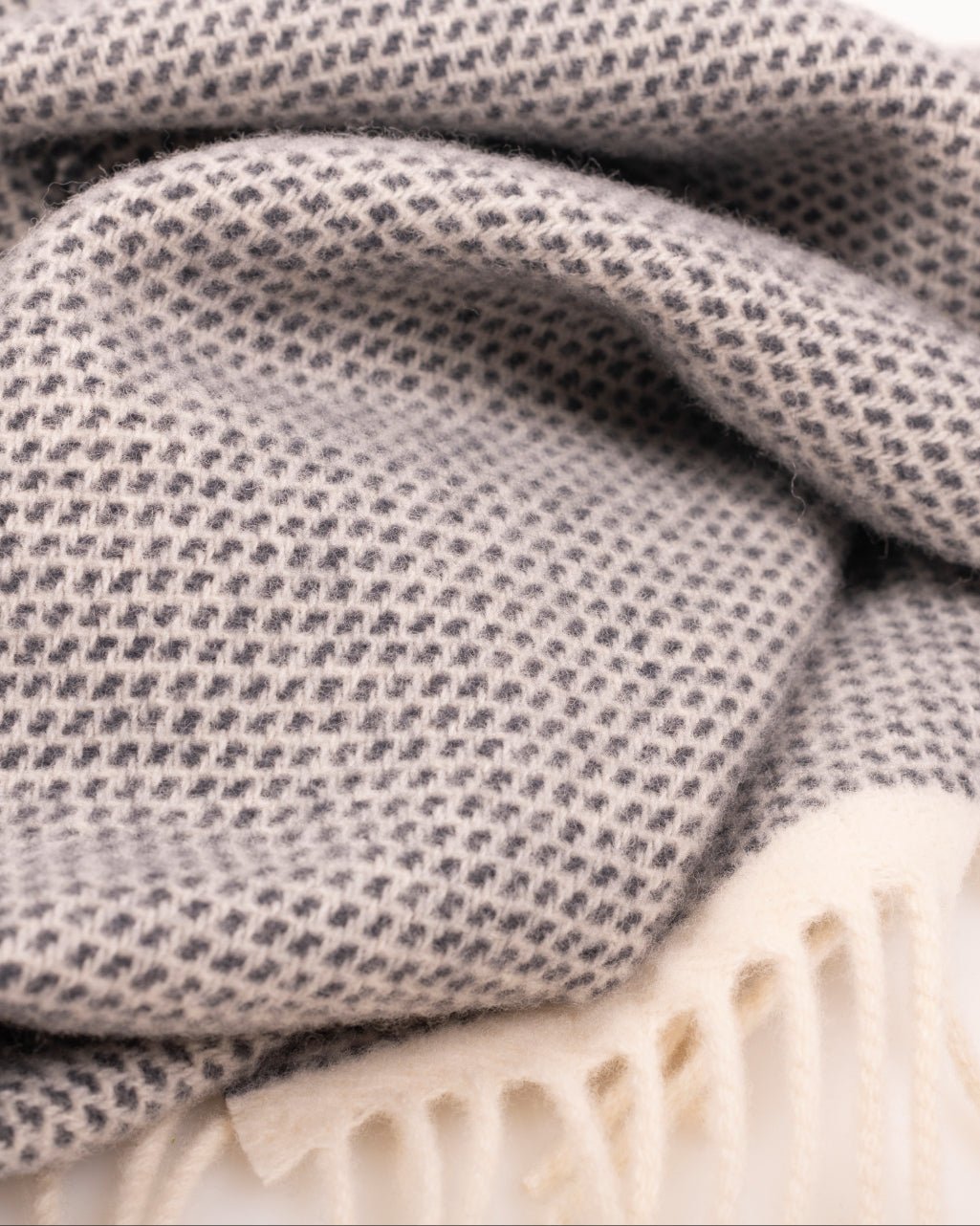 Graphite Duiske Merino Lambswool Scarf - Cushendale Woollen Mills